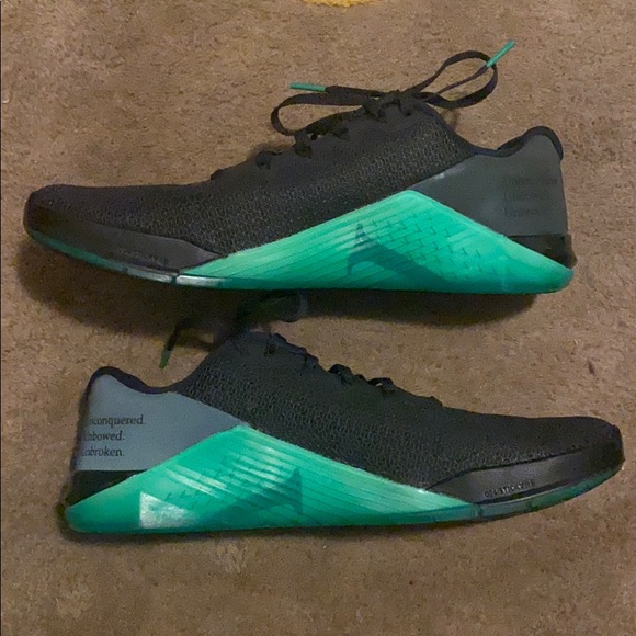 invictus nike metcon 4